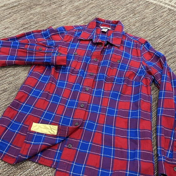 Duluth Trading Co Women's Free Swingin Flannel Button Up Shirt Size Small MINT! - Picture 2 of 9